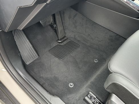 Used 2025 BMW X3 xDrive30i w/ Convenience Package image 14