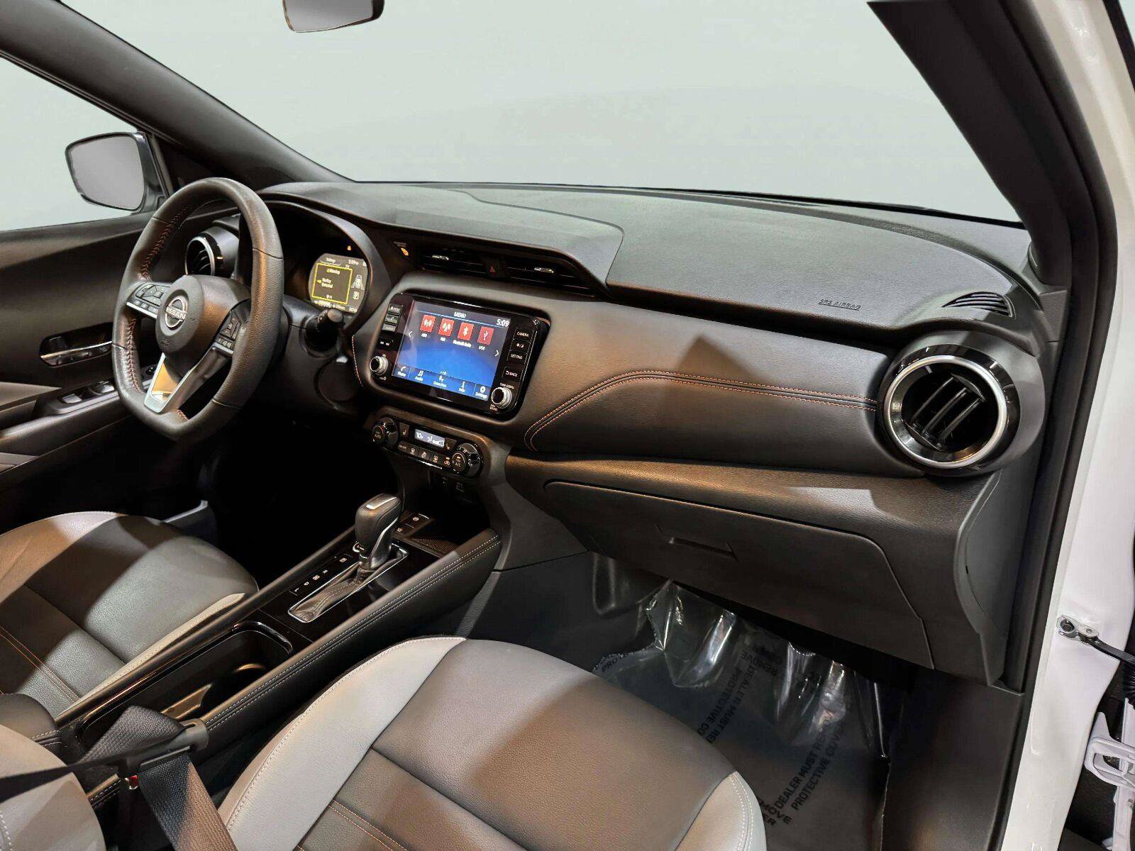 Used 2023 Nissan Kicks SR w/ SR Premium Package FWD image 54