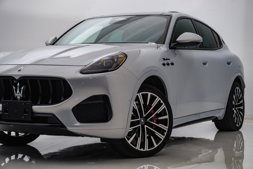 Used 2023 Maserati Grecale Modena AWD/4WD image 2