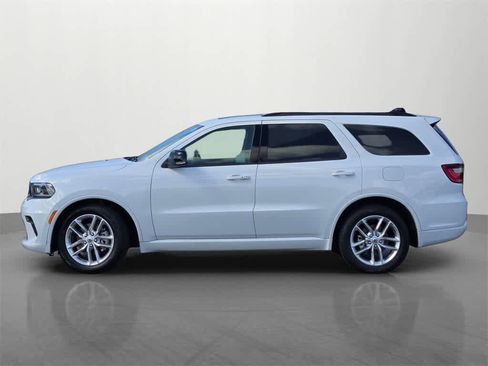 Used 2024 Dodge Durango GT image 3