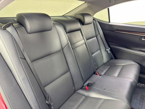 Used 2016 Lexus ES 350 Premium w/ Navigation System Package image 38