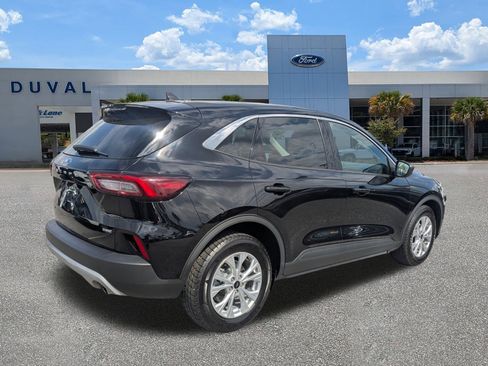 Used 2023 Ford Escape Active image 4