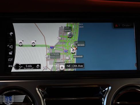 Used 2019 Rolls-Royce Wraith RWD image 30