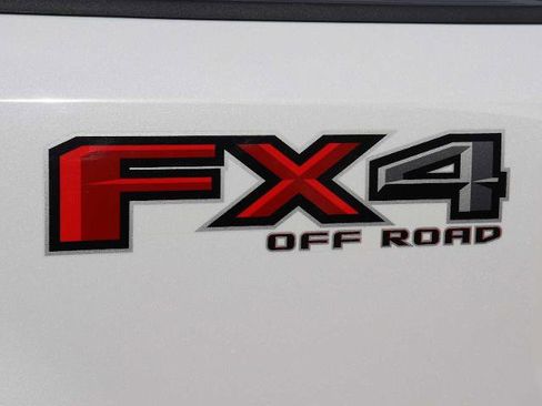 Certified 2020 Ford F250 Lariat w/ Lariat Ultimate Package image 14