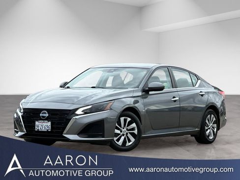 Used 2023 Nissan Altima 2.5 S FWD image 1