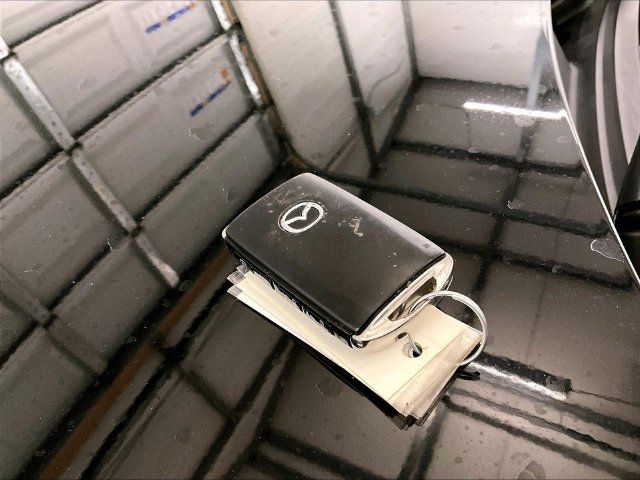 Used 2023 MAZDA CX-9 Touring AWD/4WD image 9