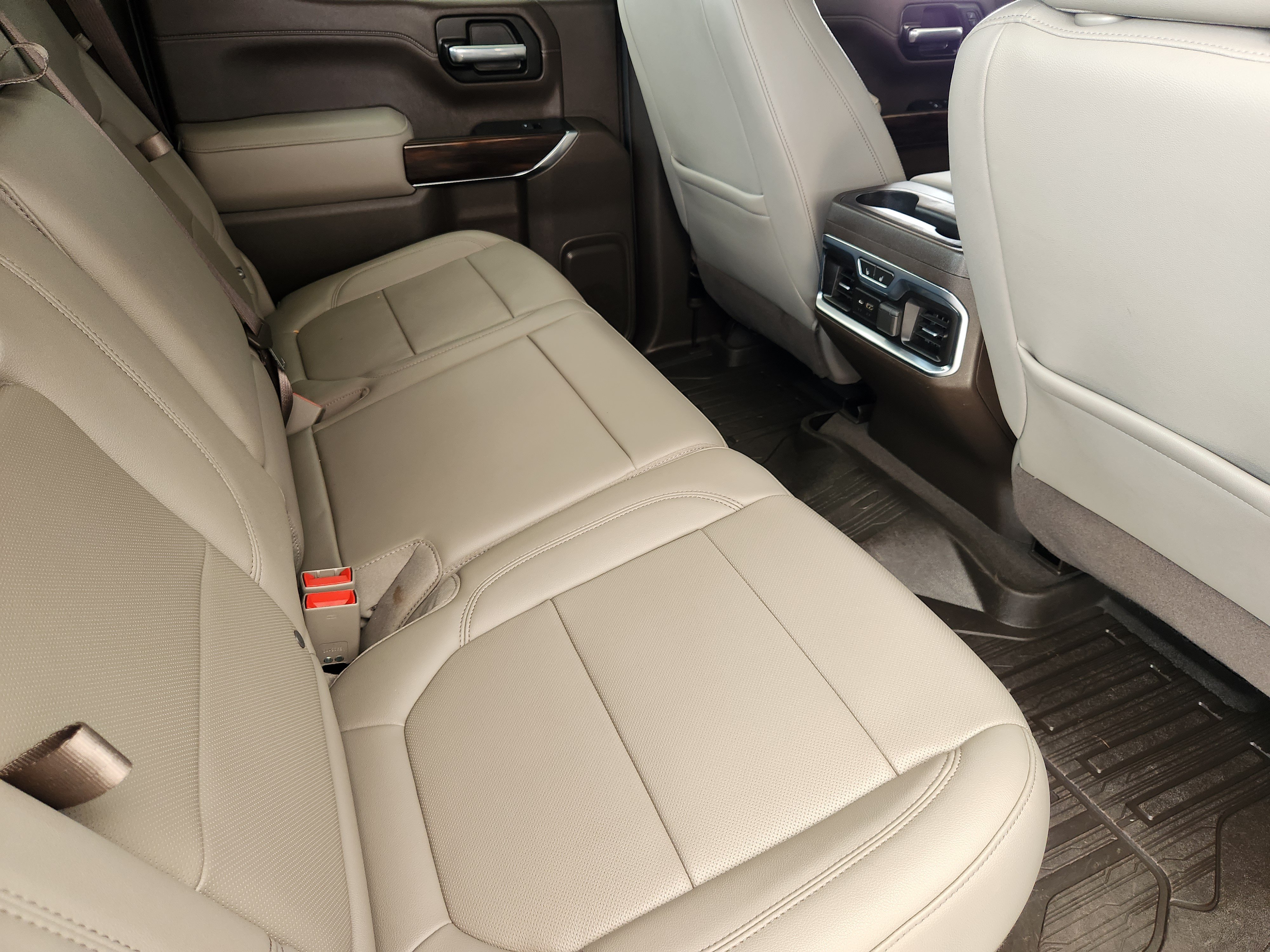 Used 2020 GMC Sierra 1500 SLT RWD image 32