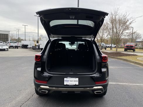 Used 2025 Chevrolet TrailBlazer ACTIV w/ Convenience Package image 11