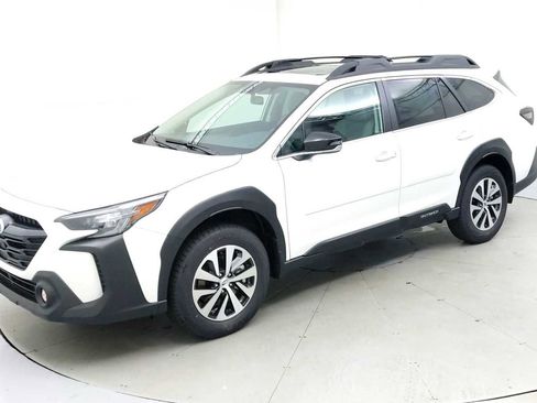 New 2025 Subaru Outback Premium image 4