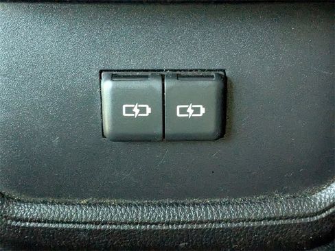 Used 2022 Toyota Highlander XLE image 14