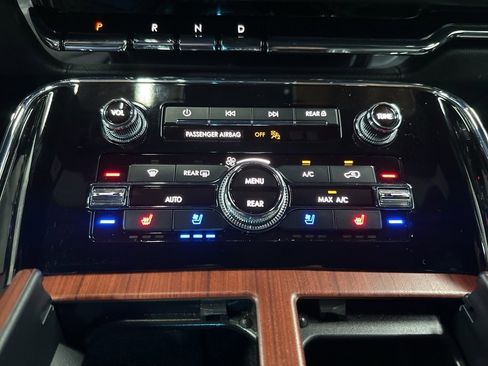 Used 2023 Lincoln Navigator L Reserve image 25