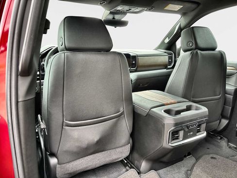 Used 2026 Chevrolet Silverado 1500 High Country w/ Technology Package AWD/4WD image 18