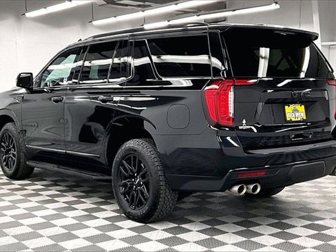 Used 2023 GMC Yukon Denali w/ LPO, Floor Liner Package image 2