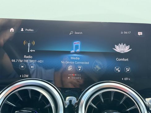 Used 2023 Mercedes-Benz EQB 350 4MATIC SUV w/ Exclusive Package image 70