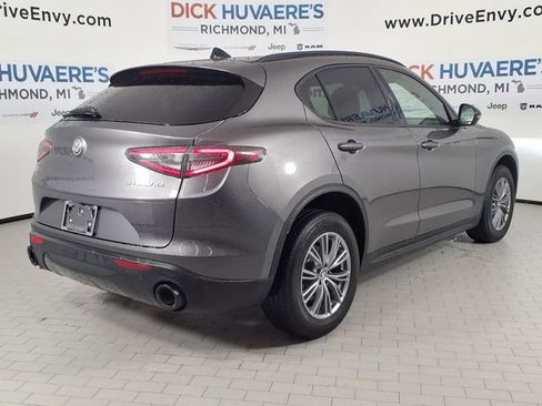 Used 2024 Alfa Romeo Stelvio Sprint image 4