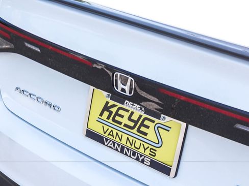 Used 2025 Honda Accord Sport image 11