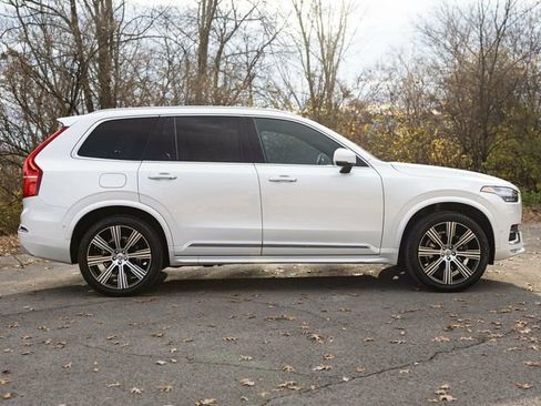 Used 2022 Volvo XC90 T6 Inscription w/ Advanced Package image 11