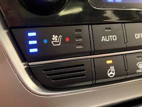 Used 2016 Hyundai Sonata Limited w/ Option Group 04 FWD image 41