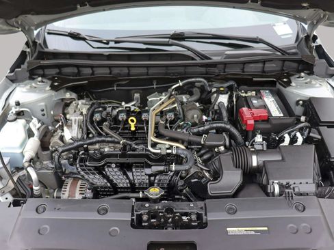 Used 2022 Nissan Altima 2.5 SV AWD/4WD image 34