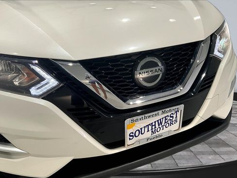 Used 2022 Nissan Rogue Sport SL AWD/4WD image 33