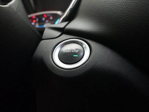 Used 2020 Chevrolet Equinox LT w/ Driver Convenience Package FWD image 30