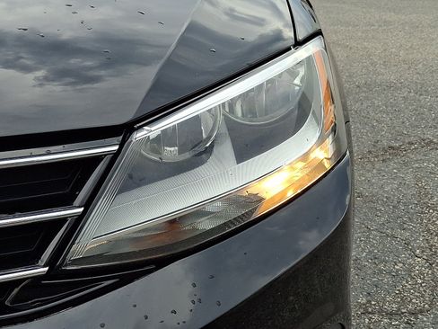 Used 2016 Volkswagen Jetta SE FWD image 8