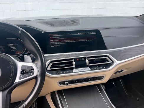 Used 2022 BMW X7 xDrive40i w/ M Sport Package AWD/4WD image 7