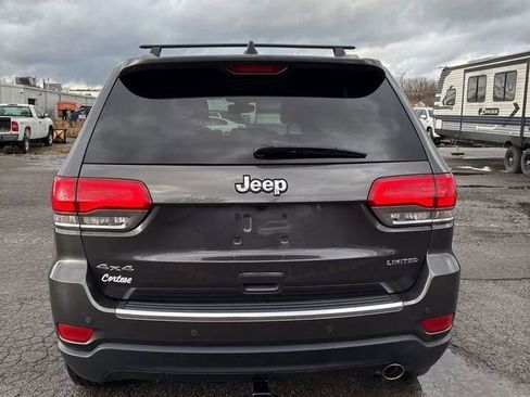Used 2017 Jeep Grand Cherokee Limited w/ Luxury Group II AWD/4WD image 4