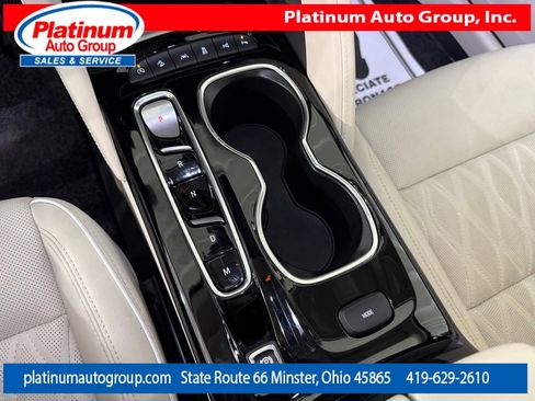 Used 2023 Buick Envision Avenir AWD/4WD image 22