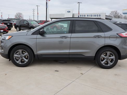 Used 2024 Ford Edge SEL w/ Sport Appearance Package image 9