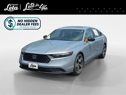 Used 2025 Honda Accord Sport image 1