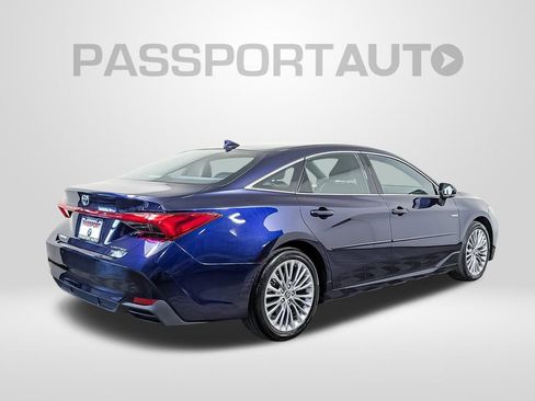 Used 2021 Toyota Avalon Limited w/ Advanced Safety Package image 7