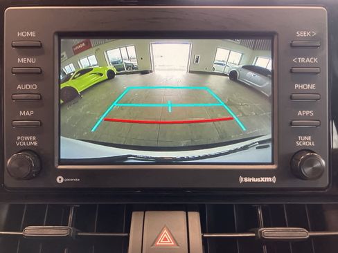 Used 2022 Toyota RAV4 LE image 19