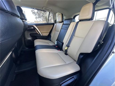 Used 2016 Toyota RAV4 Limited image 16