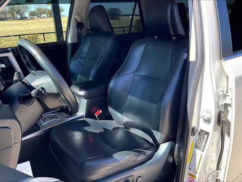 Used 2016 Toyota 4Runner Limited image 8