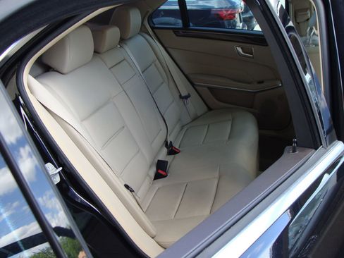 Used 2016 Mercedes-Benz E 350 Sedan image 11