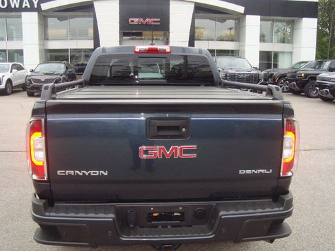 Used 2020 GMC Canyon Denali image 5