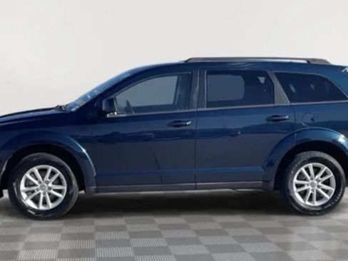 Used 2013 Dodge Journey SXT image 3