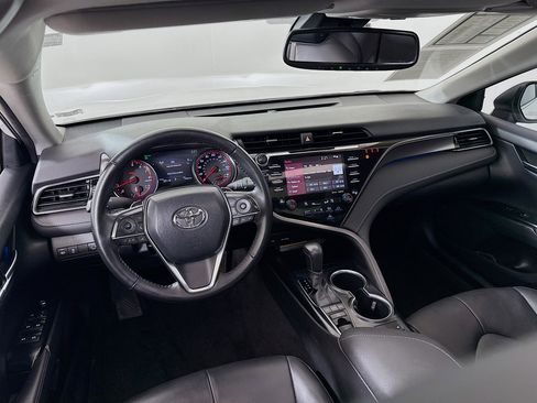 Used 2020 Toyota Camry XSE image 23