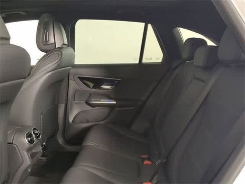Used 2026 Mercedes-Benz GLC 300 4MATIC image 20
