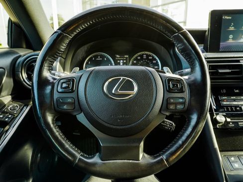 Used 2023 Lexus IS 300 w/ Comfort Package RWD image 14