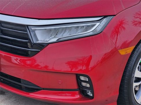 Certified 2022 Honda Odyssey Touring image 24