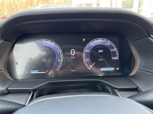 New 2025 Jeep Grand Cherokee Altitude image 11