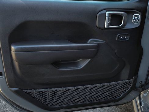 Used 2021 Jeep Gladiator Rubicon w/ Dual Top Group image 13