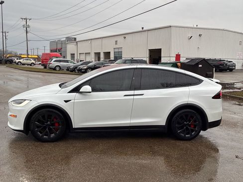 Used 2023 Tesla Model X Plaid image 15