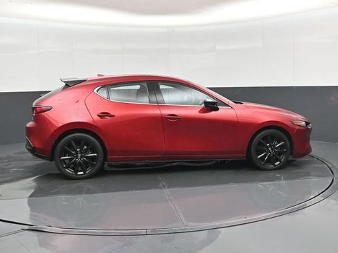 Used 2022 MAZDA MAZDA3 s AWD/4WD image 2