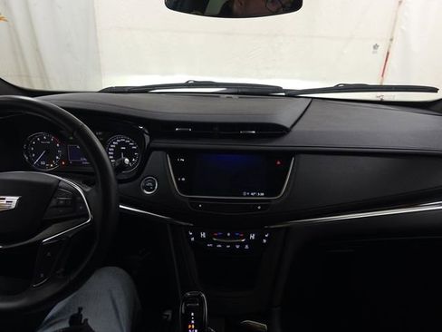 Used 2022 Cadillac XT5 Premium Luxury image 14