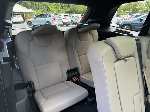 Certified 2026 Volvo XC90 B5 Plus w/ Protection Package Premier AWD/4WD image 33