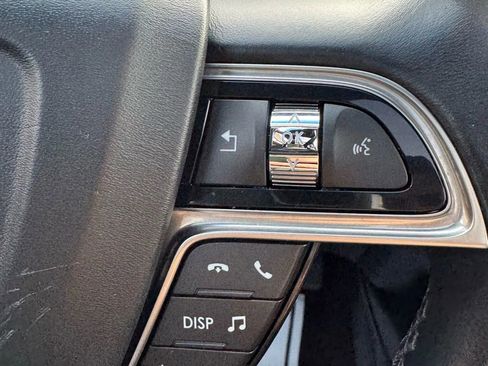 Used 2019 Lincoln Nautilus Reserve image 50