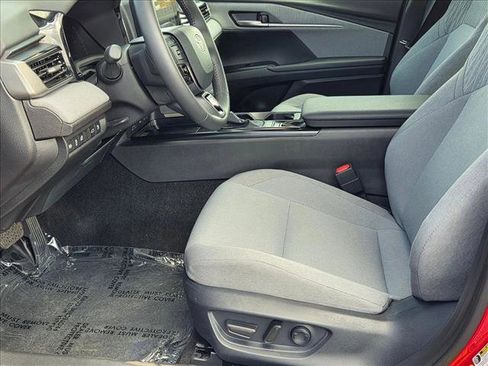 Certified 2025 Toyota Camry LE w/ Convenience Package image 16